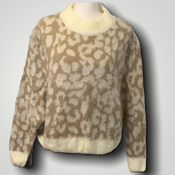 🎄Davi & Dani leopard print sweater - Picture 1 of 2